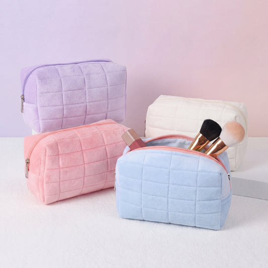 Nounna™ Plush Travel Bag